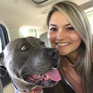 Meet your Posher, Liz